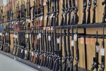 Rusia acusa plan ucraniano para vincularla con tráfico de armas a cárteles