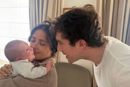 salma hayek vive su primera experiencia como abuela.mx2F9f2Ff02Fb0fe5c714825899b42298d606aaf2Fsalma hayek abuela Salma Hayek vive su primera experiencia como abuela