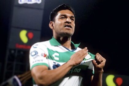 Santos Laguna desata polémica con su anuncio: “Entra Sordo, sale Mudo”