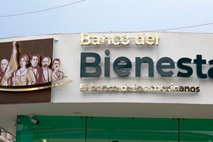 Se incendia camión de valores para abastecer Banco del Bienestar en Badiraguato
