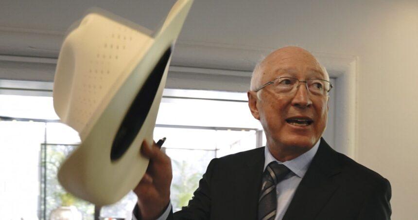 Sheinbaum se pronuncia sobre Ken Salazar y el caso del Mayo