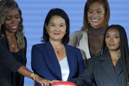 Simone Biles y Keiko Fujimori marcan la cuenta regresiva para Lima 2027