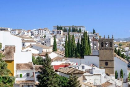 Sismo de magnitud 5 causa daños en viviendas y edificios del sur de España