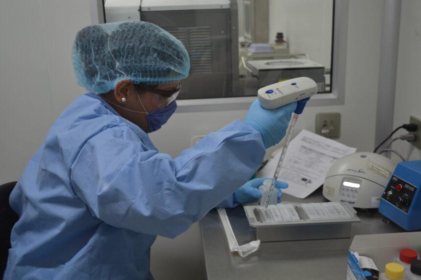 SSG analiza más de 30 mil pruebas clínicas y monitorea enfermedades