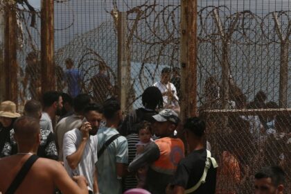 Suman 72 migrantes muertos y más de mil atendidos en Ceuta