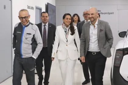 Tere Jiménez e Iván Espinosa de Nissan acuerdan alianza