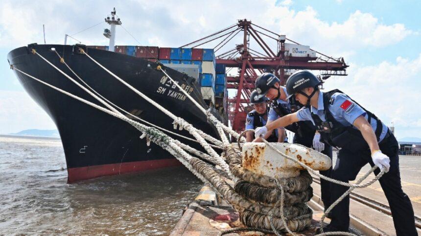 Tifón "Dolphin" causa la cancelación de más de mil 300 vuelos en China