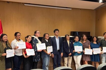 UAQ capacita a docentes de Querétaro contra adicciones digitales