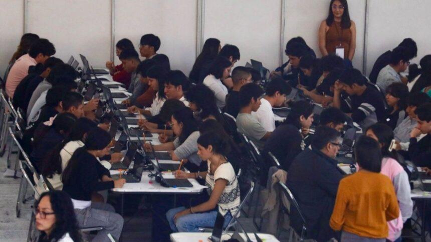 UNAM evalúa retomar examen presencial por irregularidades y trampas en línea