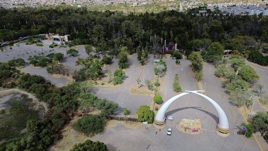Zoológico de León reserva rastro de animales vivos o muertos hasta 2029