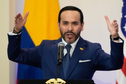 abelardo de la espriella promueve austeridad y responsabiliza a petro Abelardo de la Espriella promueve austeridad y responsabiliza a Petro por déficit