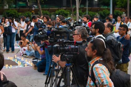 Activistas denuncian al sistema judicial como arma contra la prensa mexicana
