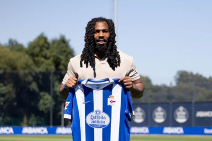 Adama Traoré repite “básicamente” 85 veces en 13 minutos de conferencia