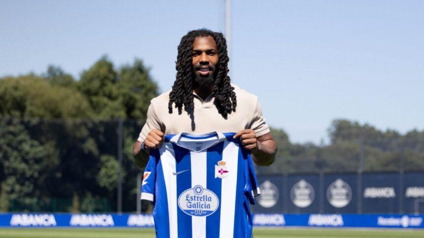 Adama Traoré repite “básicamente” 85 veces en 13 minutos de conferencia