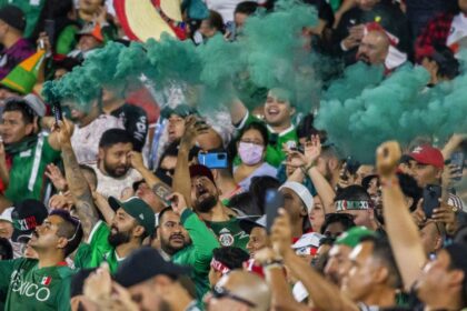 Afición mexicana lanza grito homofóbico ante Perú; no activan protocolo de suspensión