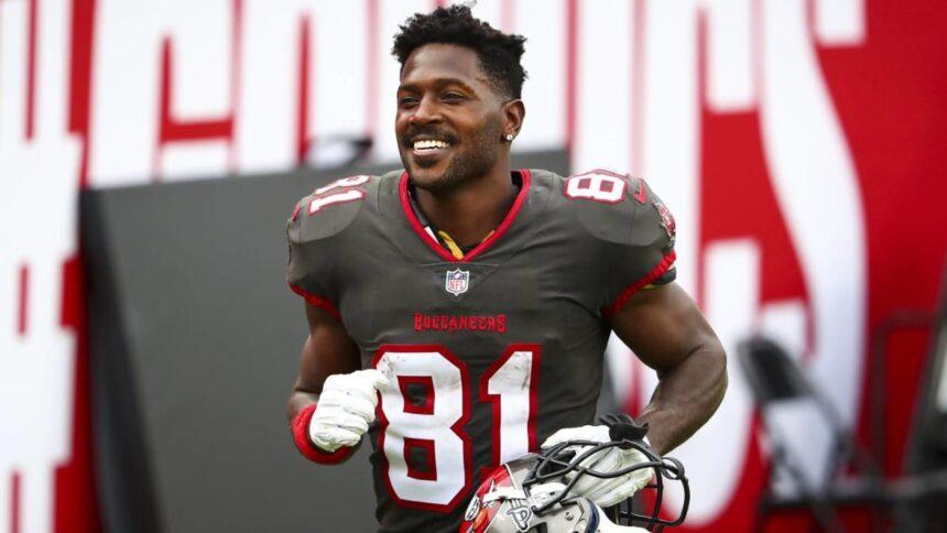 Antonio Brown acepta acuerdo de culpa por intento de homicidio; evita 30 años de prisión