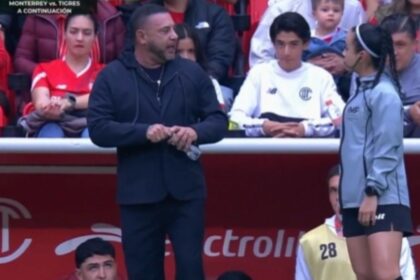 Antonio Mohamed discute con Katia Itzel García y la deja hablando sola