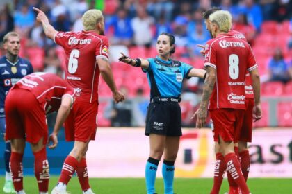 Antonio Mohamed reprueba a Katia Itzel García: “No está a la altura”