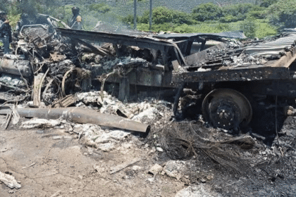 Autopista Guadalajara-Tepic: cierre parcial tras choque de tráileres