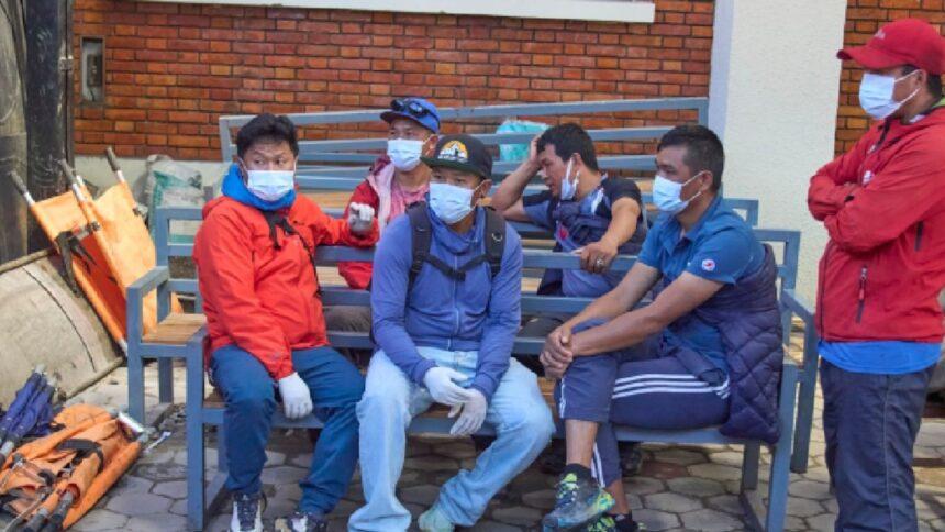 Avalancha en Nepal causa dos muertos y 12 desaparecidos en el Himlung