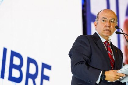 calderon sostiene que mexico volvio a la dictadura perfecta Calderón sostiene que México volvió a la “dictadura perfecta”