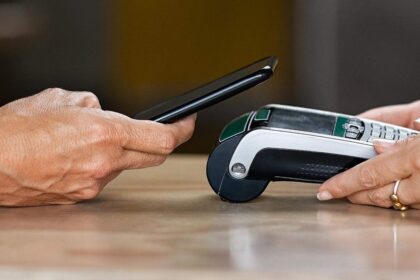 CANACO León propone facilitar pagos digitales para pequeños negocios