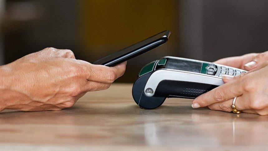 CANACO León propone facilitar pagos digitales para pequeños negocios