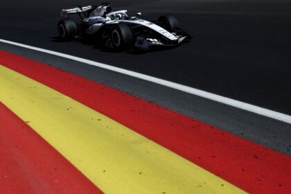 Checo Pérez arrancará 19º en el Gran Premio de España
