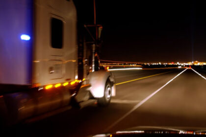 Conductor ciego y ebrio supuestamente recorrió 240 kilómetros antes de ser detenido