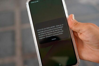 CRT ampliará las alertas celulares a desastres climáticos, además de sismos