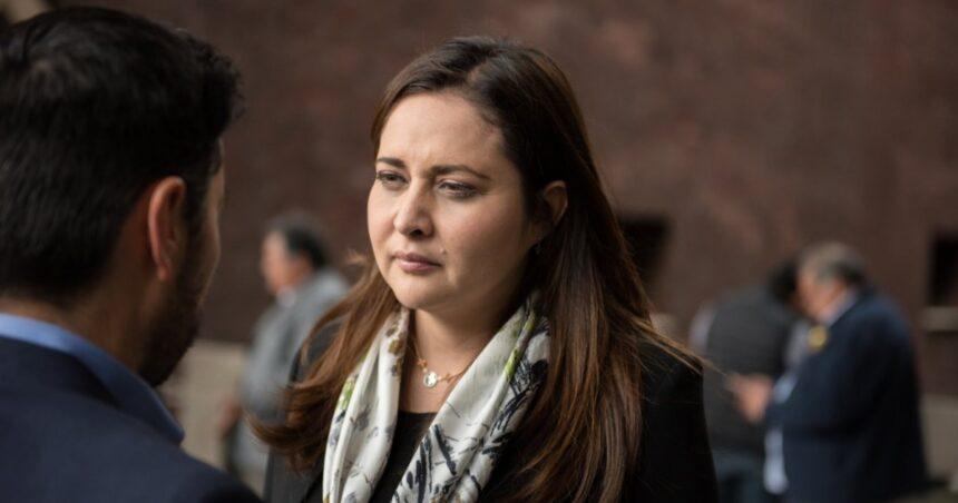 Cuauhtémoc: Inzunza sigue en Senado y complica a López Castro