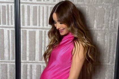 Cynthia Rodríguez muestra su embarazo y Carlos Rivera sorprende con su reacción