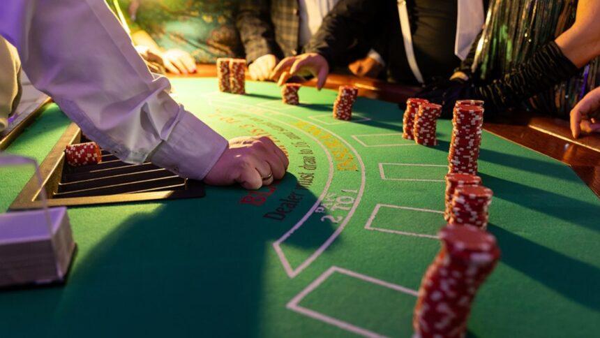 Detienen en Hermosillo a empleado de casino por robo de medio millón