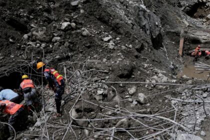 “El hombre de los túneles” relata su participación en rescate en Nepal