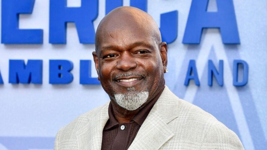 Emmitt Smith, acusado de fraude piramidal por 2.5 mdd contra pueblos nativos
