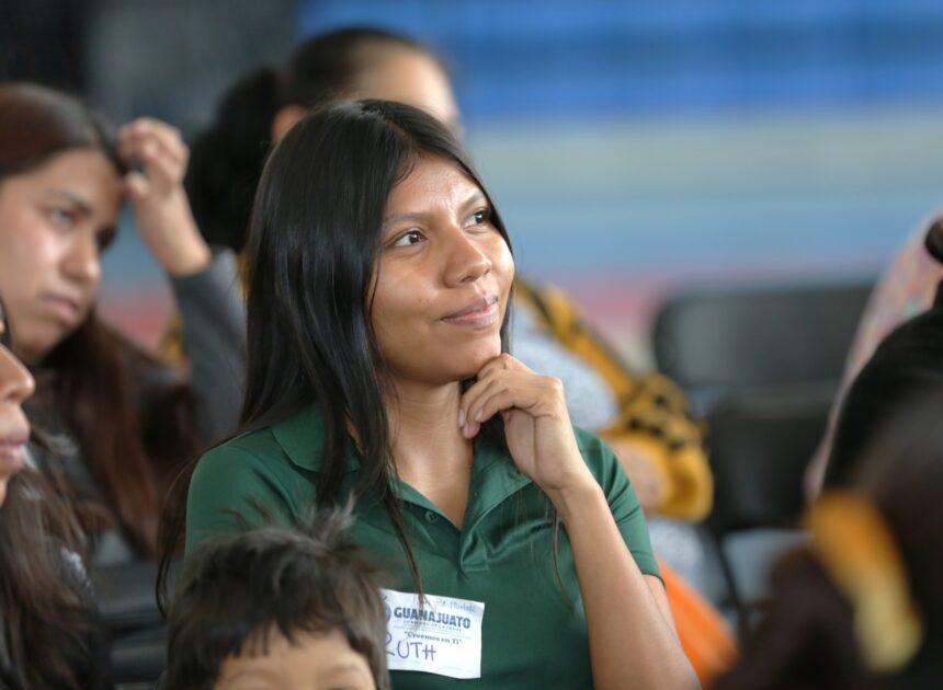 Emprendedores de Doctor Mora superan limitaciones y fortalecen sus negocios