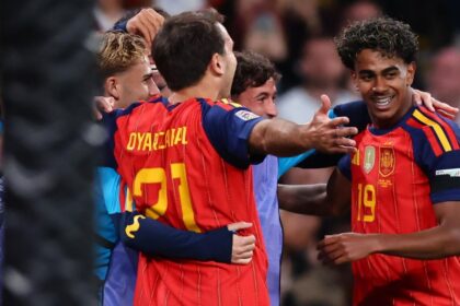 España vence a Inglaterra en Wembley con remontada en la Nations League