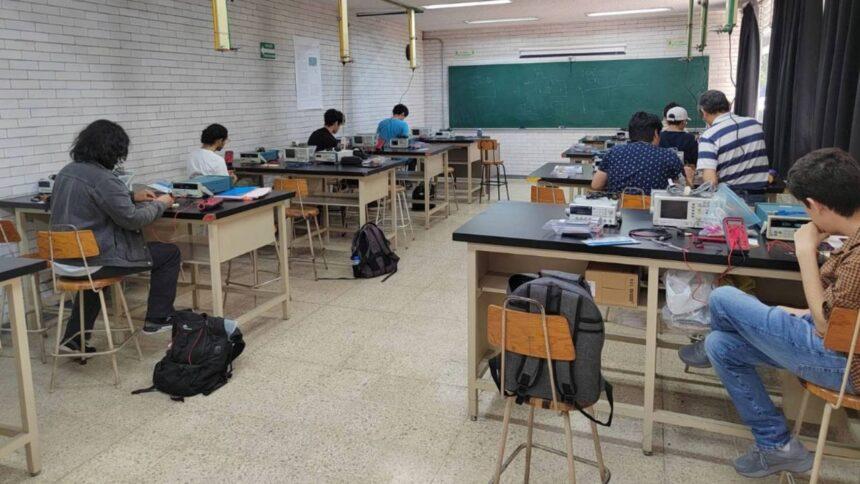 Estudiantes mexicanos solicitan préstamos para asistir a Olimpiada de Física en Brasil