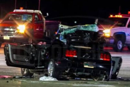 Ford Mustang colisiona con avioneta y enfrenta daños fuera de cobertura