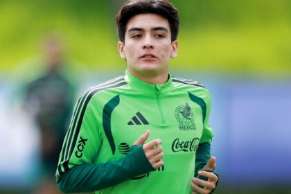 Gil Mora usará el 10 al inicio del proceso de Rafa Márquez