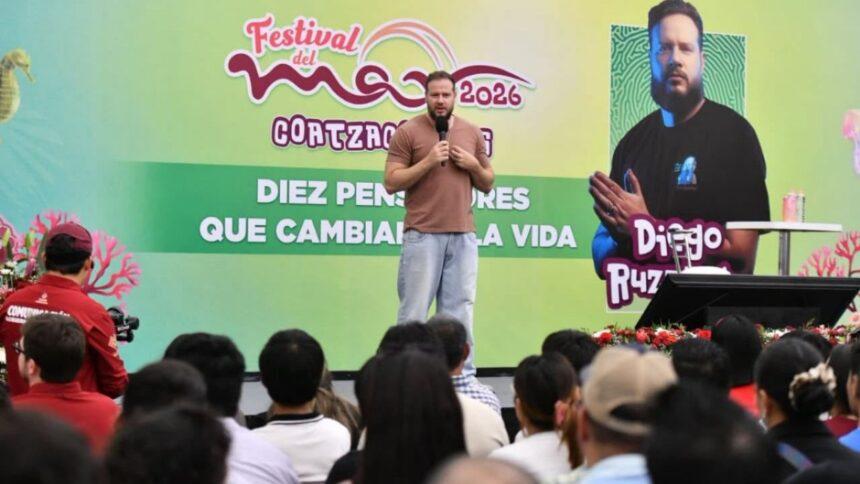 Gobierno de Veracruz pagó 864 mil pesos por conferencia de Diego Ruzzarín