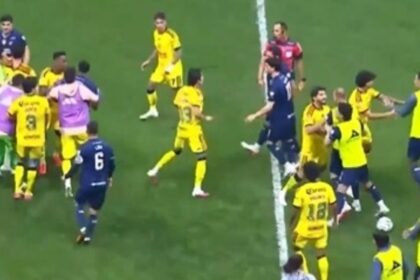 Golpes vuelan en Cruz Azul vs América: Santander perdona las tarjetas rojas
