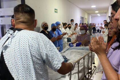 Hombre recibirá riñón donado por familia de joven fallecida en Apatzingán