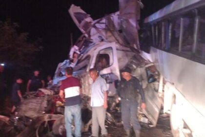 Identifican cuatro víctimas mortales tras accidente carretero en Nayarit