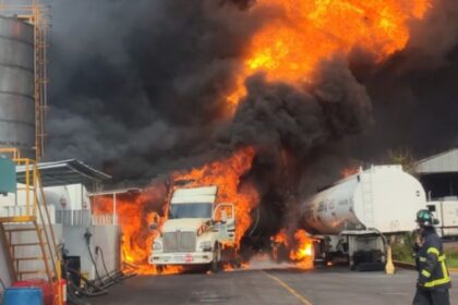 Incendio en empresa química de Tlalnepantla deja cuatro heridos por quemaduras