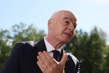 Infantino, dispuesto a revisión independiente de FIFA por fallido plan mundialista
