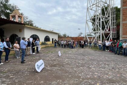 Inicia pavimentación de calle Sendero de Guadalupe en La Palma
