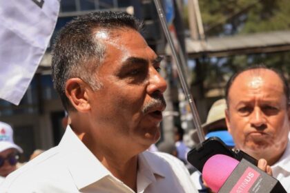 Jubilados de CFE, Pemex y Luz y Fuerza exigen reajuste pensionario