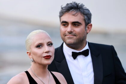 Lady Gaga busca alejar a su hija Rose de la fama