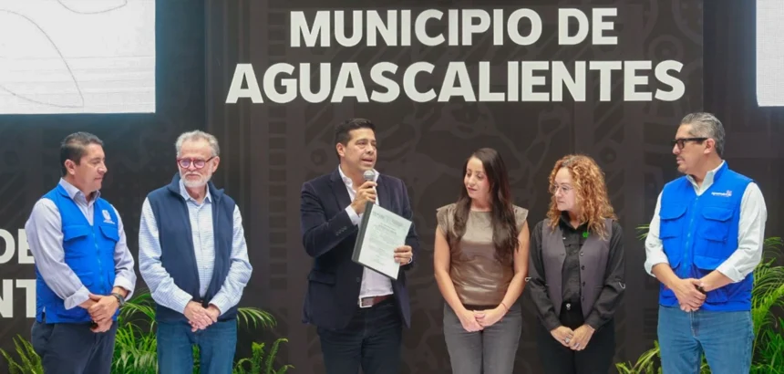Leo Montañez destaca certificación del relleno sanitario